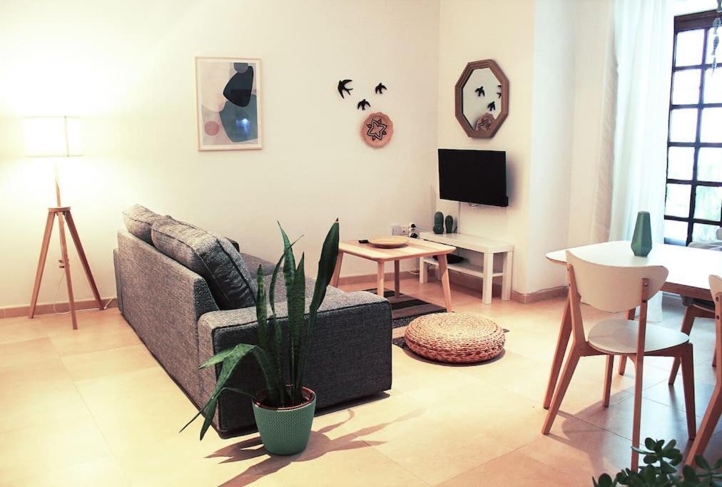 Fancy Apartment In A Historic House, Chiclana City Center By C. Dreams Chiclana de la Frontera Zewnętrze zdjęcie