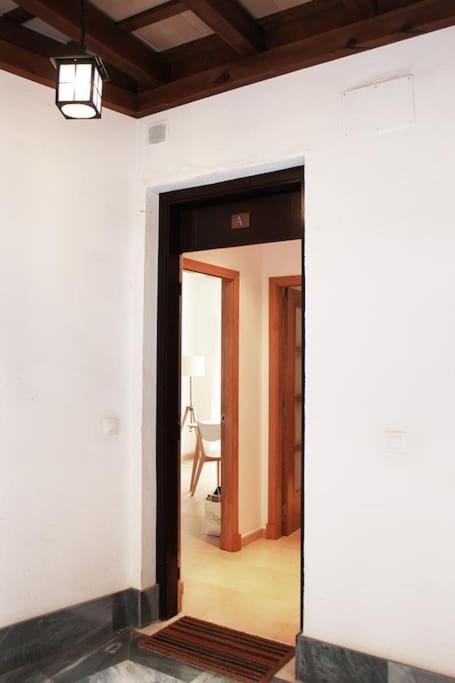 Fancy Apartment In A Historic House, Chiclana City Center By C. Dreams Chiclana de la Frontera Zewnętrze zdjęcie